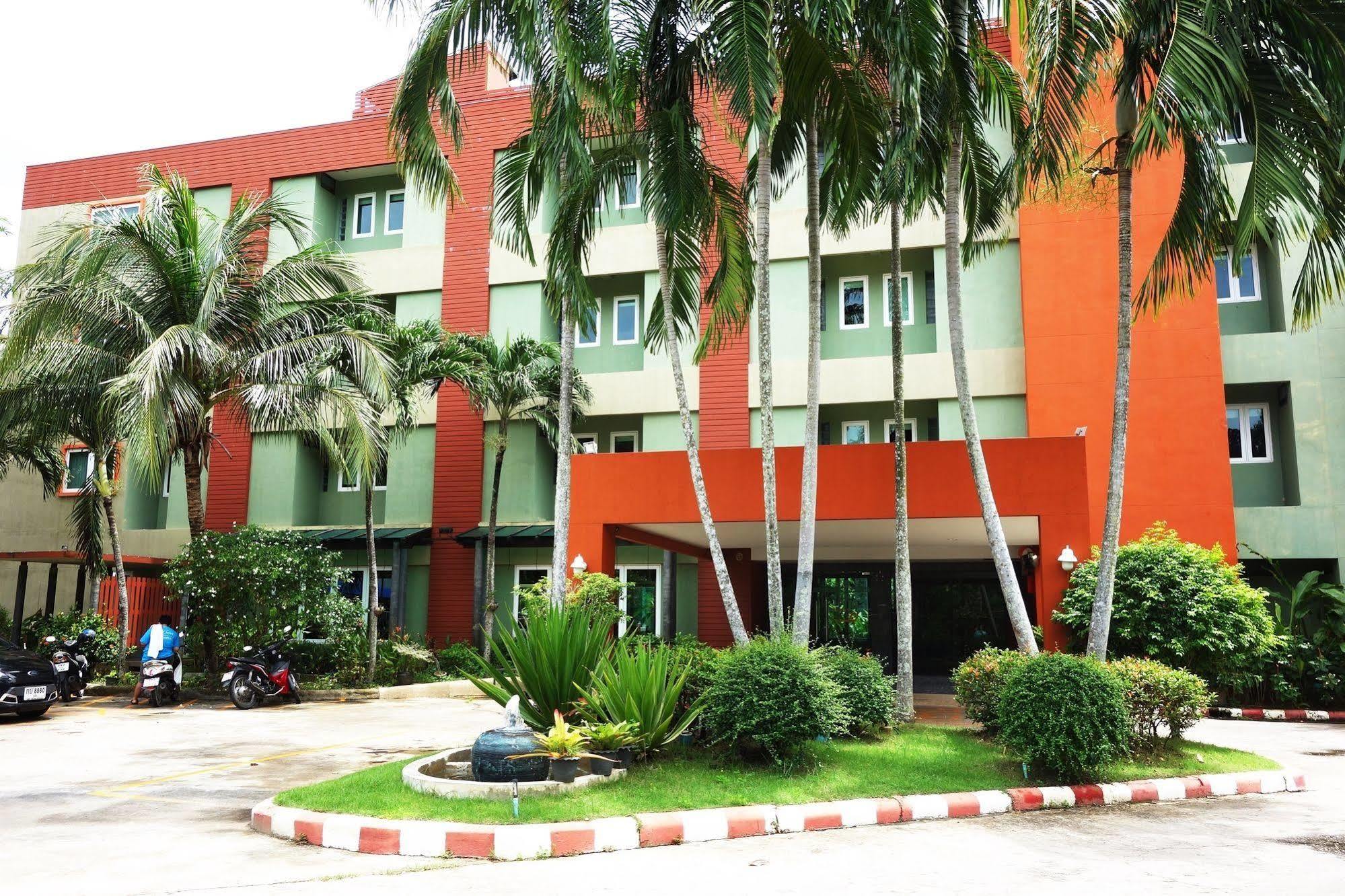 Ecozy Hotel Phuket